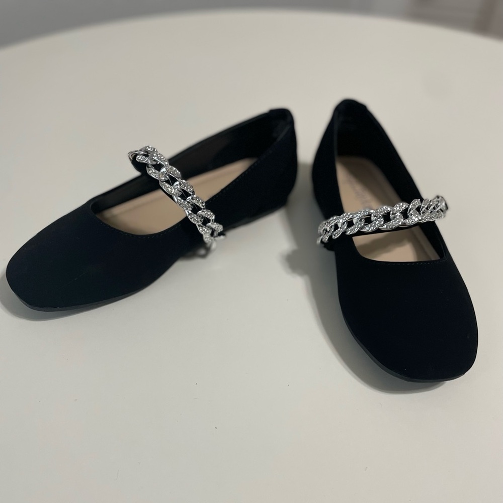Chic Black Dress Shoes with Silver Crystal Chain